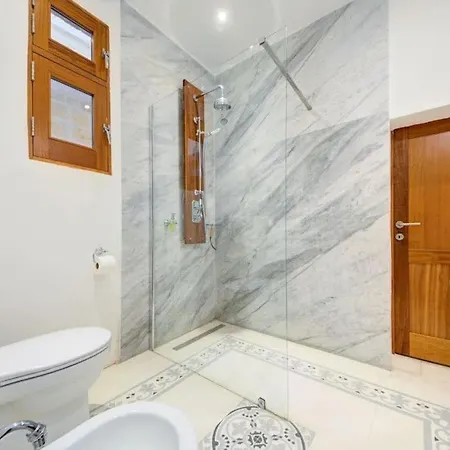 Beautiful Townhouse In The Three Cities Cospicua