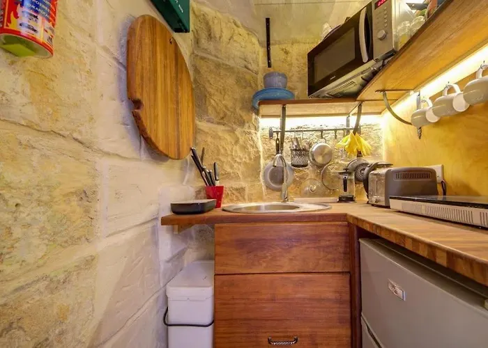 Quaint Townhouse In Cospicua